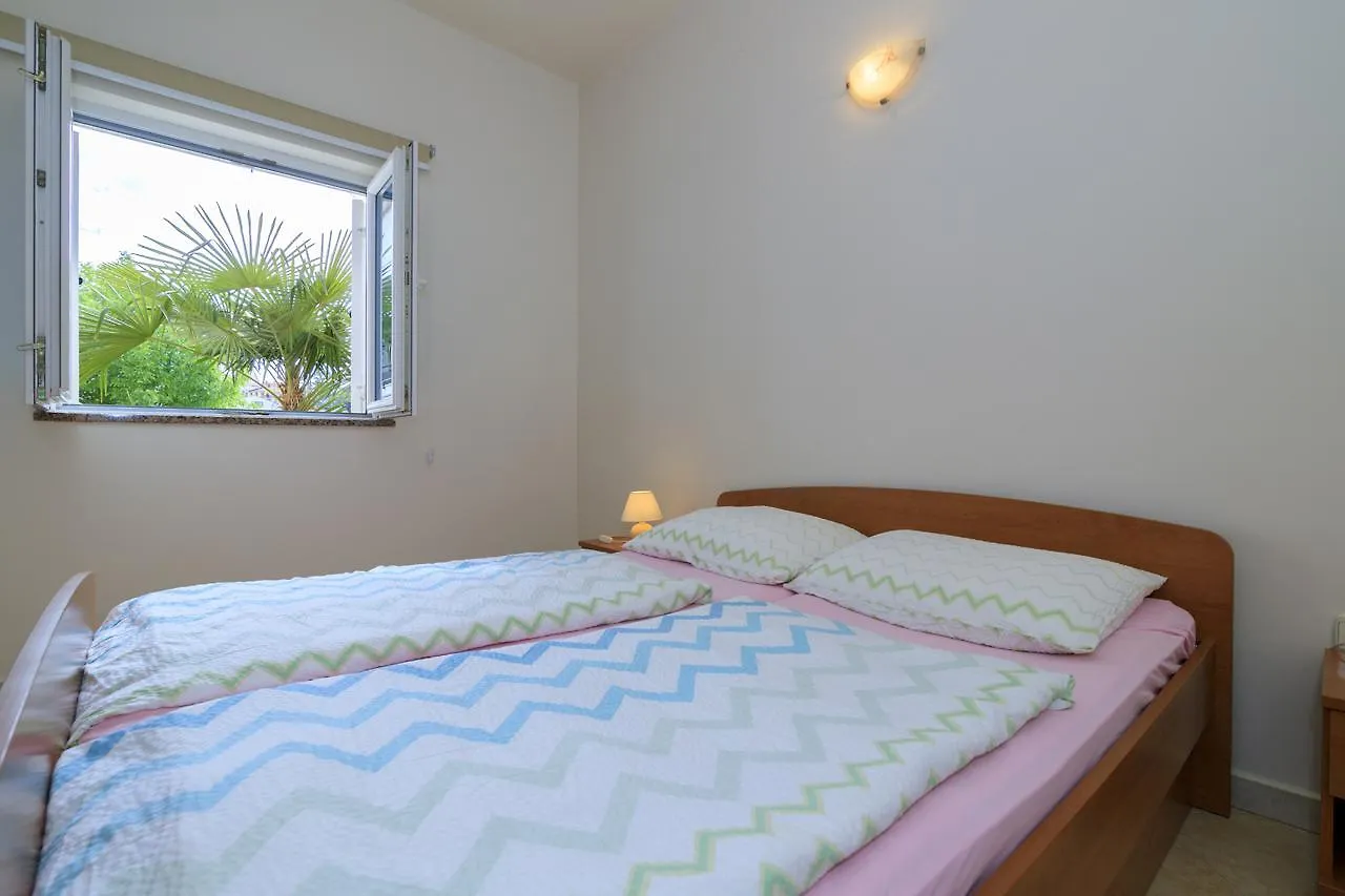 Apartments Kori Funtana